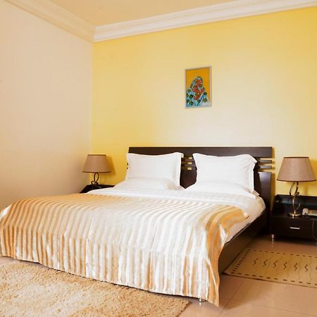 Le Feto Hotel Dakar Luaran gambar